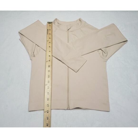 Joy Lab Women's Activewear Top Size S Stylish, Lightweight & Versatile - Picture 6 of 7